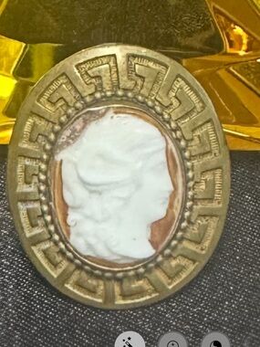 Antique Gold and White Cameo Brooch